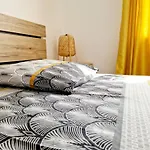 Villa Le Aubrac De Gamme, Jardin, Piscine *